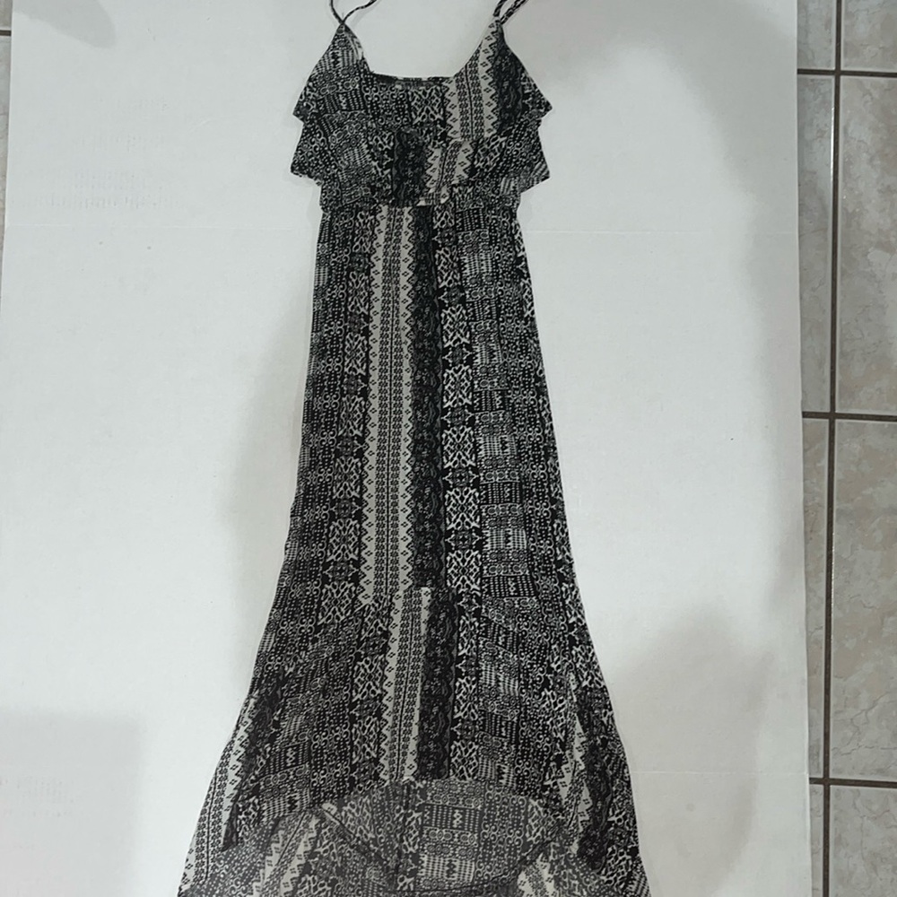 Mudd Y2K black and white print high-low dress